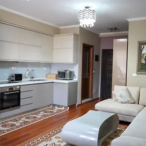 Apartament Lovely In The Heart Of, Tirana