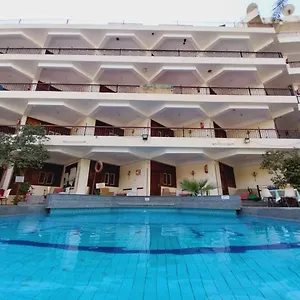 زيارة الفندق